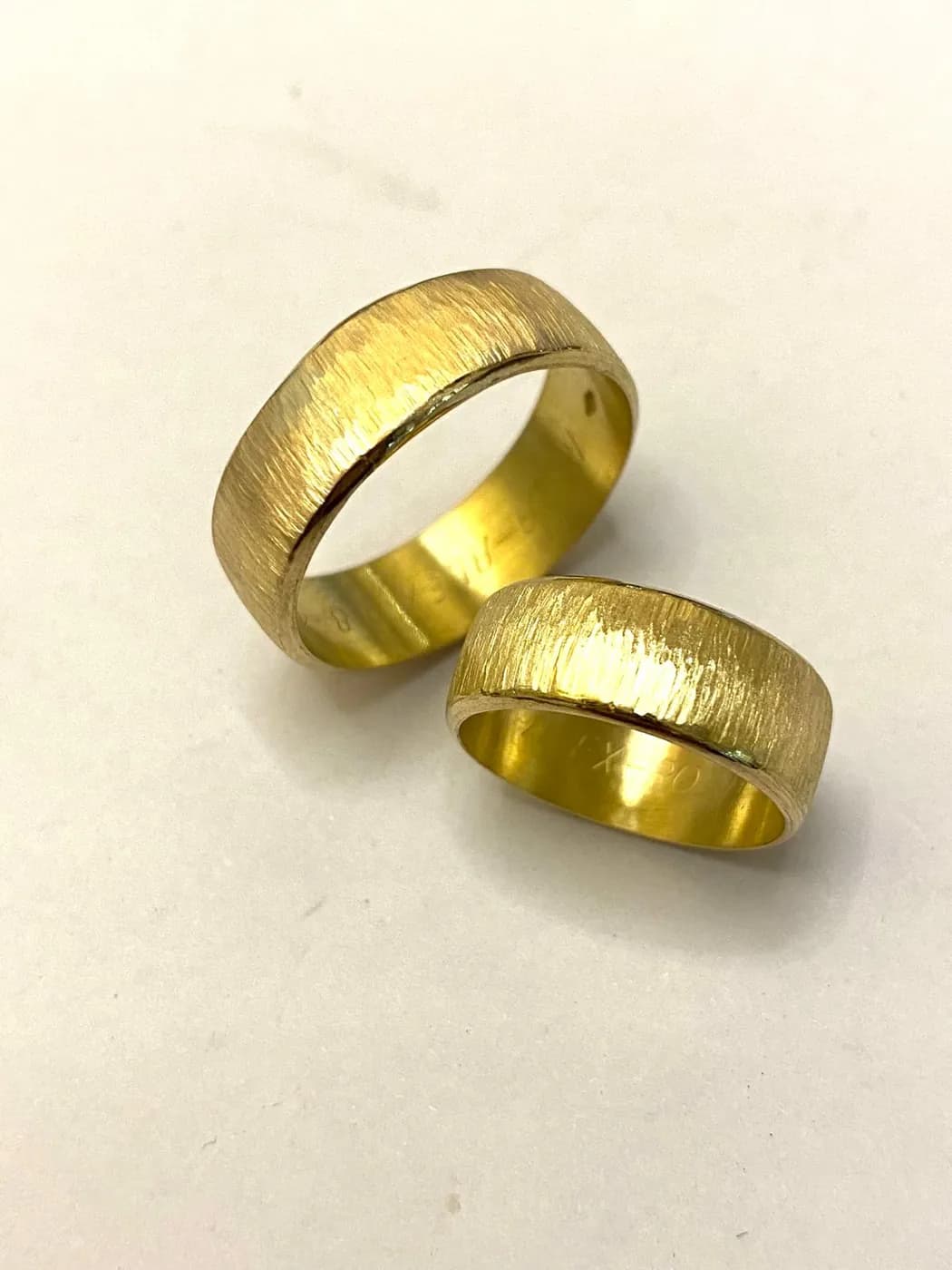 Gold wedding rings