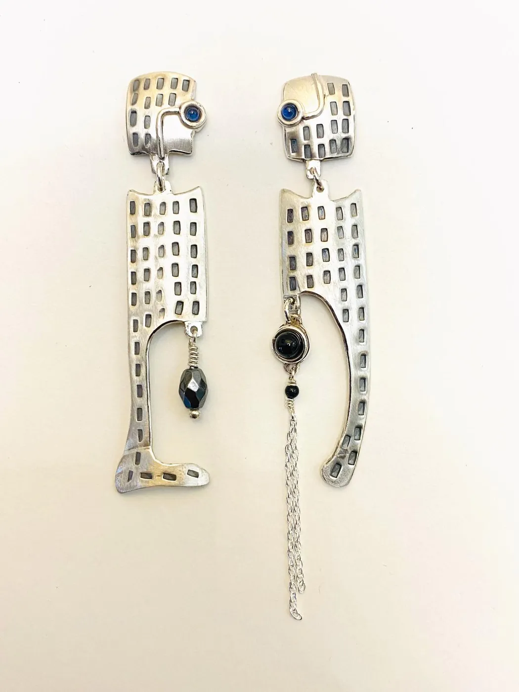 Long silver earrings with onyx
